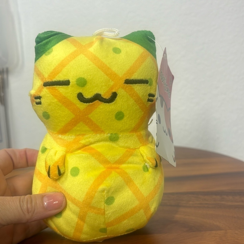 Kleptocats Small 6.5” Plush, Yellow Pineapple Cat NWT
